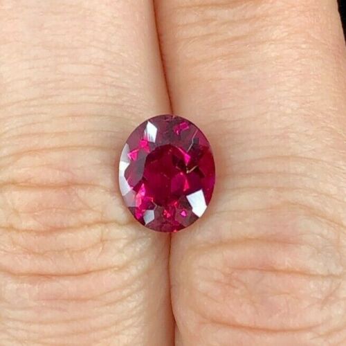 3.81 ct. Natural Rubellite