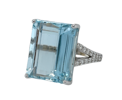 13.00 ct. Aquamarine & Diamond Ring in 14K White Gold