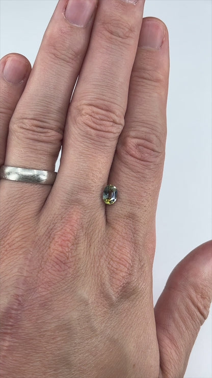 1.62 ct. Natural Blue-Yellow Bicolor Sapphire