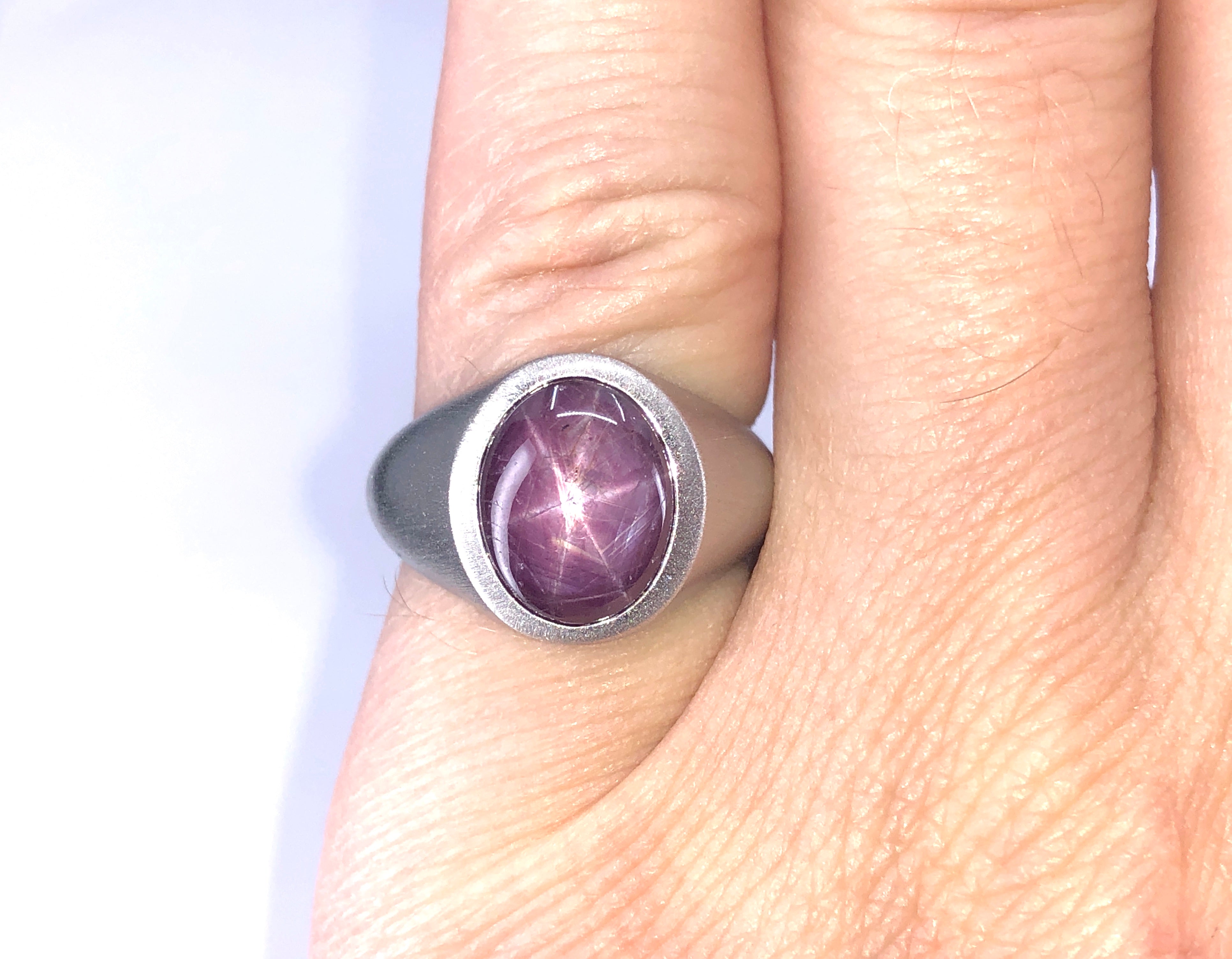Star Sapphire Ring - Diamond Engagement Rings, Sapphire Ruby and Emerald  Jewellery from Weldons of Dublin