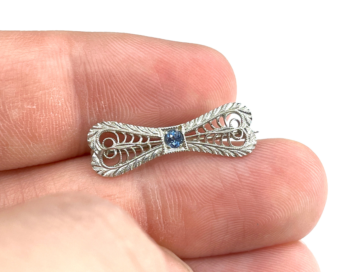 Edwardian Era Antique Sapphire Brooch in 14K White Gold