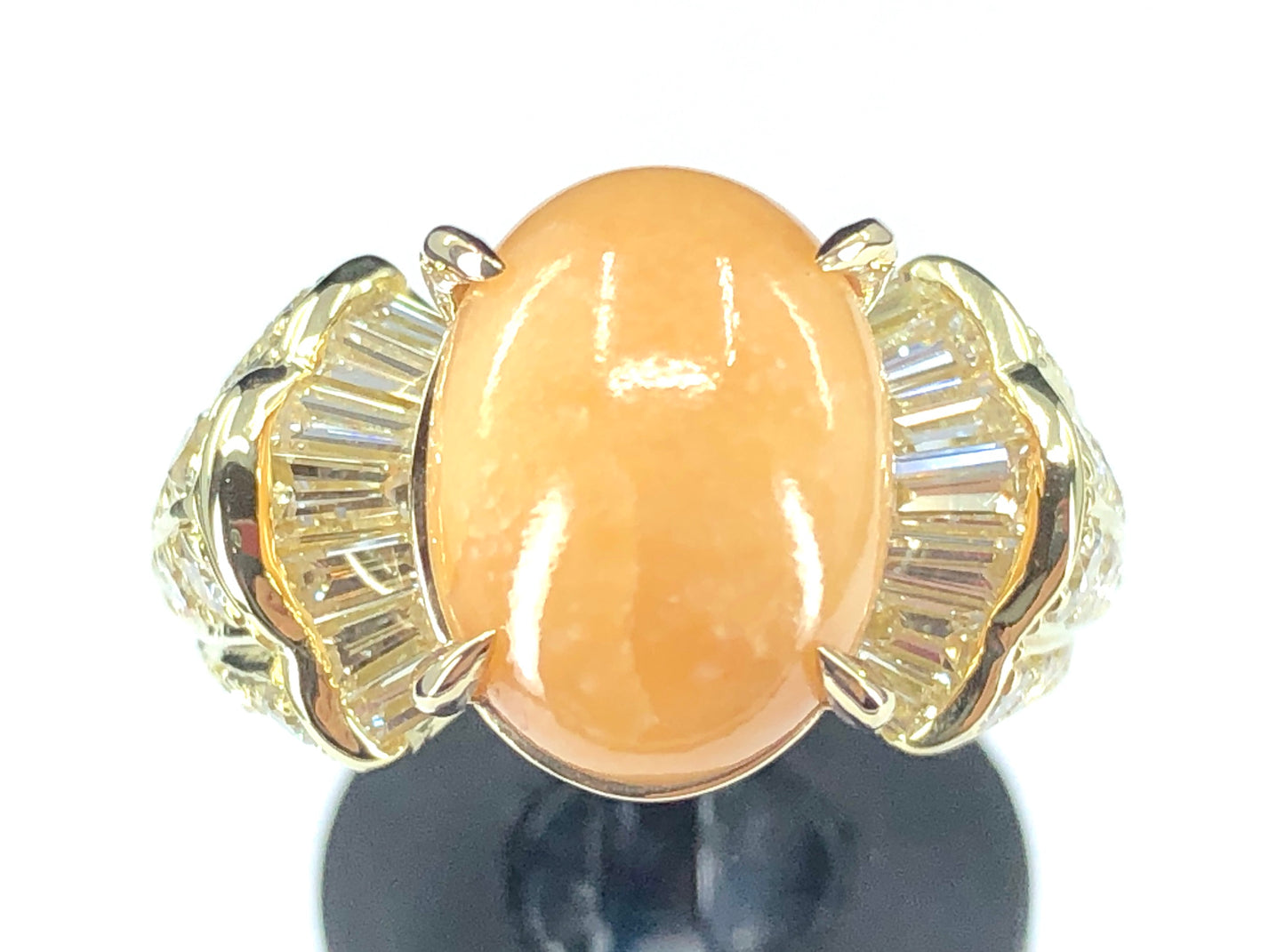 GIA 10.26 ct. Natural Melo Melo Pearl & Diamond Ring in 18K Gold