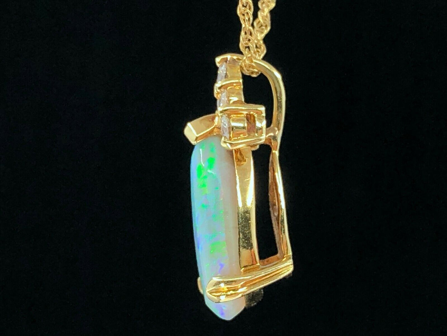 Vintage Precious Opal & Diamond Pendant Necklace in 18K Gold