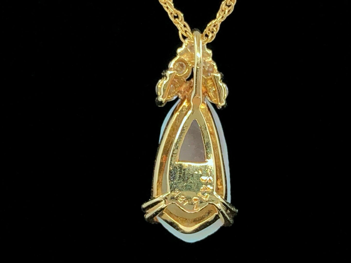 Vintage Precious Opal & Diamond Pendant Necklace in 18K Gold